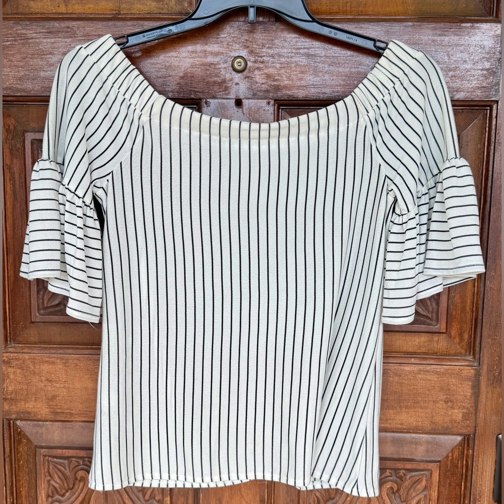 Banana Republic Black & White Striped Off Shoulder Top, Bell Sleeves, Size Small - Picture 5 of 9
